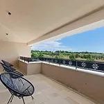 San Antonio With Private Pool In Novigrad Vila