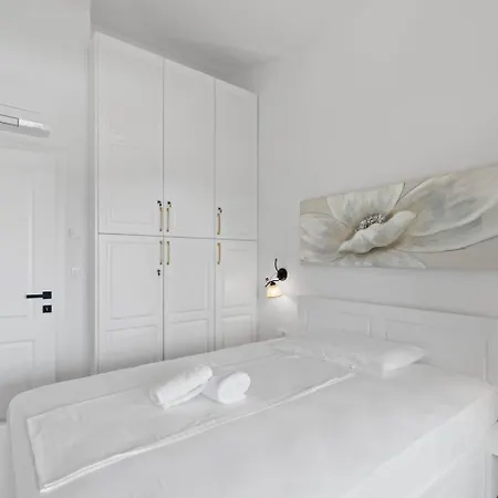 San Antonio With Private Pool In Novigrad فيلة *